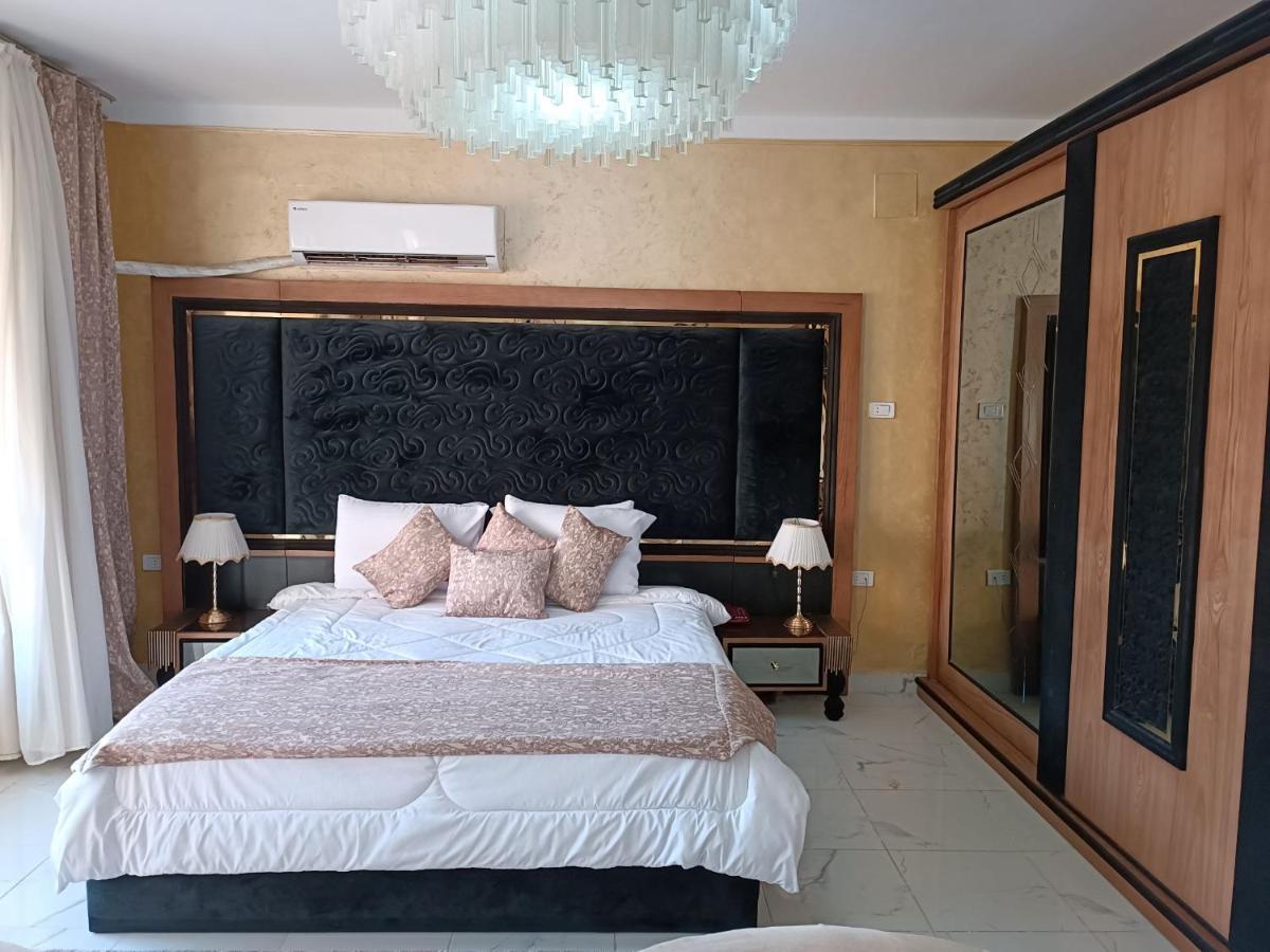 Indiana Hotel Giza